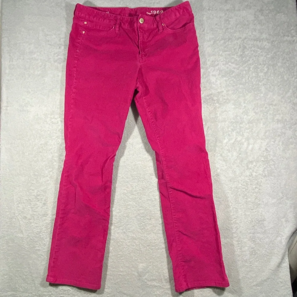Gap 1969 Real Straight Pink Corduroy Pants‎ Womens Size 33/16 Straight Leg